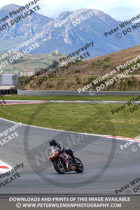 cadwell no limits trackday;cadwell park;cadwell park photographs;cadwell trackday photographs;enduro digital images;event digital images;eventdigitalimages;navarra;no limits trackdays;peter wileman photography;racing digital images;trackday digital images;trackday photos